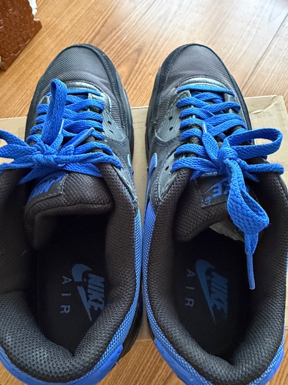 Vintage Nike Air Max 90 Sneakers - Picture 7 of 9